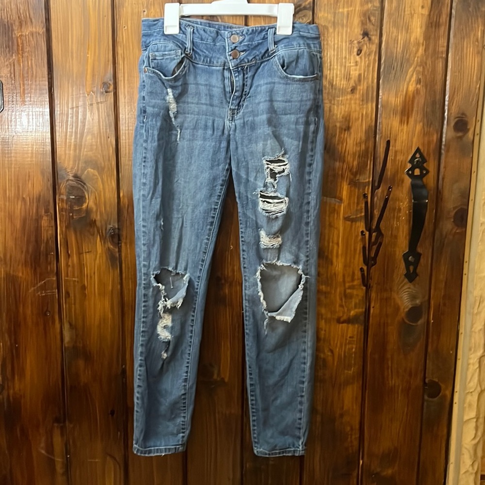 Dollhouse ripped skinny jeans